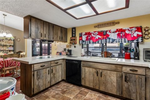 Casa en venta en Spring Hill, Florida, 2 dormitorios, 135.27 m2 № 2238180 - foto 11