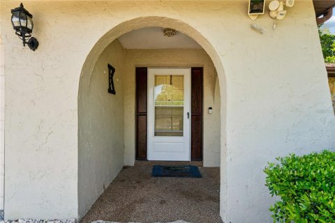 Casa en venta en Spring Hill, Florida, 2 dormitorios, 135.27 m2 № 2238180 - foto 4