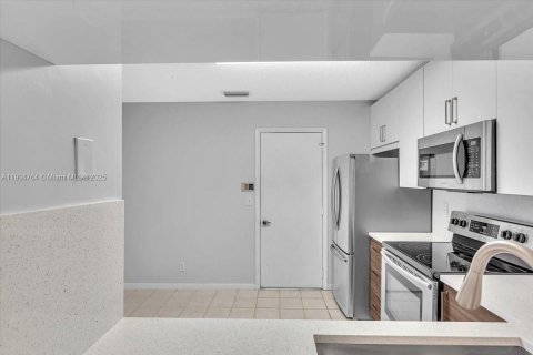 Touwnhouse à louer à Cooper City, Floride: 3 chambres, 154.78 m2 № 1956717 - photo 18