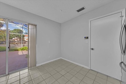 Touwnhouse à louer à Cooper City, Floride: 3 chambres, 154.78 m2 № 1956717 - photo 12