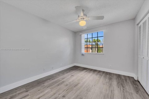 Touwnhouse à louer à Cooper City, Floride: 3 chambres, 154.78 m2 № 1956717 - photo 29