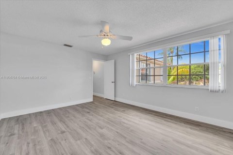 Touwnhouse à louer à Cooper City, Floride: 3 chambres, 154.78 m2 № 1956717 - photo 25