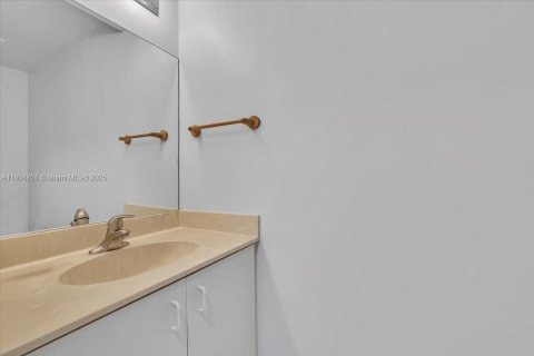 Touwnhouse à louer à Cooper City, Floride: 3 chambres, 154.78 m2 № 1956717 - photo 19