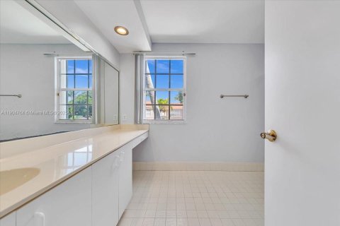 Touwnhouse à louer à Cooper City, Floride: 3 chambres, 154.78 m2 № 1956717 - photo 27