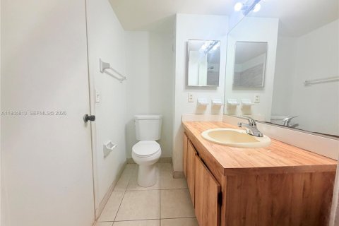 Купить кондоминиум в Пемброк-Пайнс, Флорида 2 спальни, 73.11м2, № 2001400 - фото 16