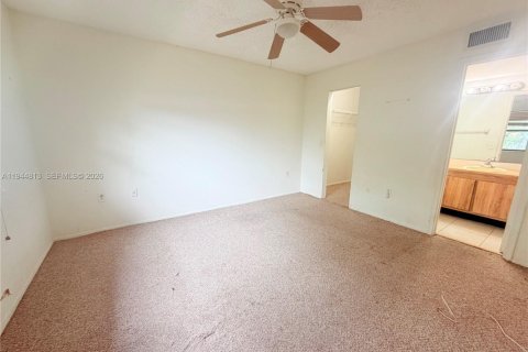 Купить кондоминиум в Пемброк-Пайнс, Флорида 2 спальни, 73.11м2, № 2001400 - фото 14