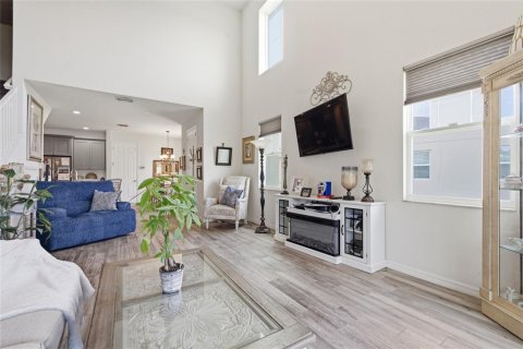 Touwnhouse à vendre à Clearwater, Floride: 4 chambres, 212.1 m2 № 2210097 - photo 7