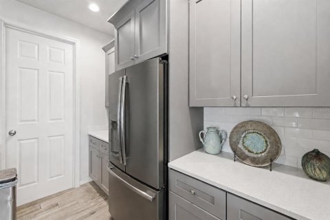 Touwnhouse à vendre à Clearwater, Floride: 4 chambres, 212.1 m2 № 2210097 - photo 10