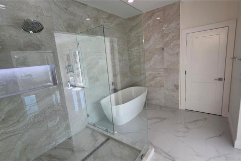 Casa en venta en Sarasota, Florida, 6 dormitorios, 436.55 m2 № 1792032 - foto 20