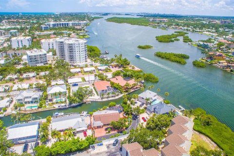 Casa en venta en Sarasota, Florida, 6 dormitorios, 436.55 m2 № 1792032 - foto 2