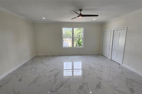 Casa en venta en Sarasota, Florida, 6 dormitorios, 436.55 m2 № 1792032 - foto 21