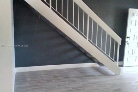 Touwnhouse à louer à Sweetwater, Floride: 3 chambres, 108.97 m2 № 1923141 - photo 3