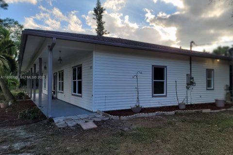 Villa ou maison à vendre à Fort Myers, Floride: 3 chambres № 1989332 - photo 17