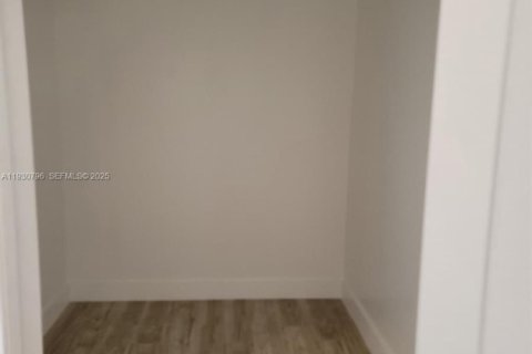 Villa ou maison à vendre à Fort Myers, Floride: 3 chambres № 1989332 - photo 25