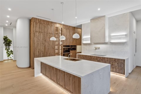 Casa en venta en Coral Gables, Florida, 6 dormitorios, 413.88 m2 № 2029410 - foto 8