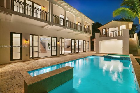 Casa en venta en Coral Gables, Florida, 6 dormitorios, 413.88 m2 № 2029410 - foto 12