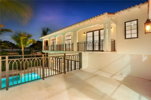Casa en venta en Coral Gables, Florida, 6 dormitorios, 413.88 m2 № 2029410 - foto 16