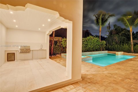 Casa en venta en Coral Gables, Florida, 6 dormitorios, 413.88 m2 № 2029410 - foto 15