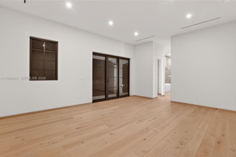 Casa en venta en Coral Gables, Florida, 6 dormitorios, 413.88 m2 № 2029410 - foto 23