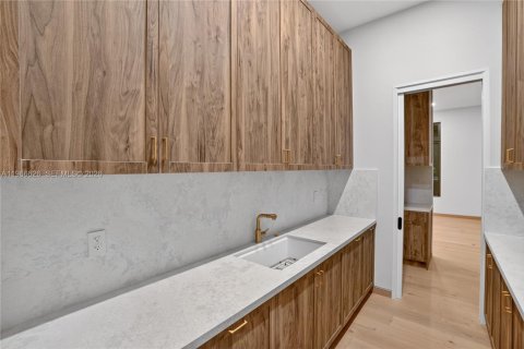 Casa en venta en Coral Gables, Florida, 6 dormitorios, 413.88 m2 № 2029410 - foto 11