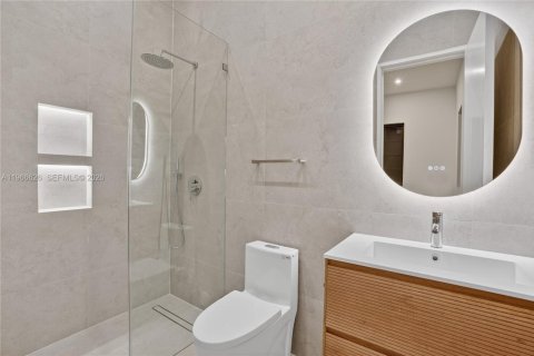 Casa en venta en Coral Gables, Florida, 6 dormitorios, 413.88 m2 № 2029410 - foto 29