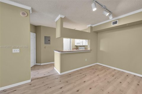 Condominio en venta en Sunny Isles Beach, Florida, 2 dormitorios, 95.13 m2 № 2033509 - foto 11