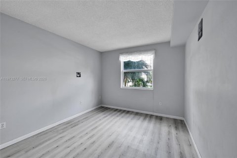 Condominio en venta en Sunny Isles Beach, Florida, 2 dormitorios, 95.13 m2 № 2033509 - foto 18