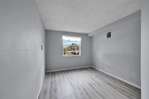 Condominio en venta en Sunny Isles Beach, Florida, 2 dormitorios, 95.13 m2 № 2033509 - foto 17