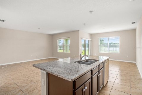 Casa en alquiler en Davenport, Florida, 3 dormitorios, 160.26 m2 № 2283542 - foto 5