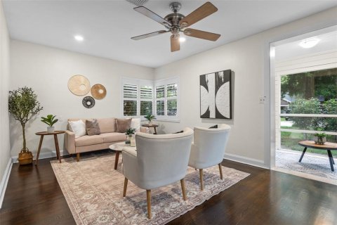 Casa en venta en Orlando, Florida, 3 dormitorios, 249.81 m2 № 1770938 - foto 7