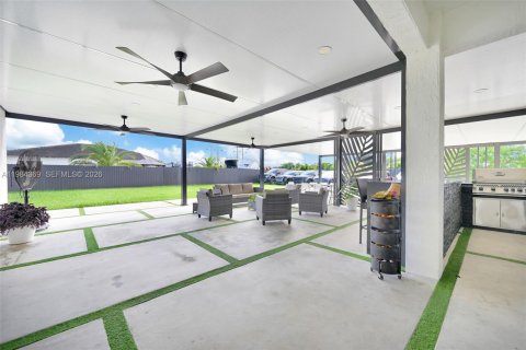 Villa ou maison à vendre à Miami, Floride: 5 chambres, 192.31 m2 № 2055748 - photo 28