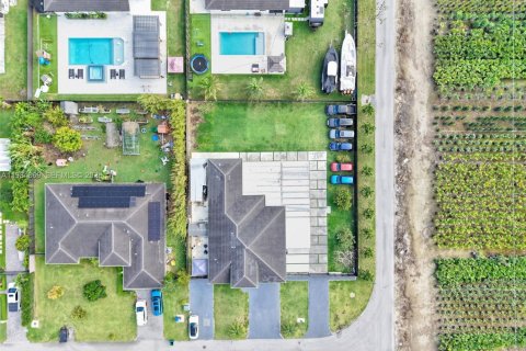 Villa ou maison à vendre à Miami, Floride: 5 chambres, 192.31 m2 № 2055748 - photo 7