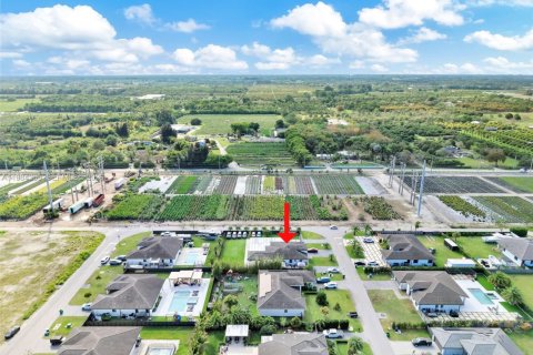 Villa ou maison à vendre à Miami, Floride: 5 chambres, 192.31 m2 № 2055748 - photo 10