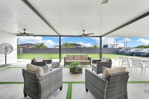 Villa ou maison à vendre à Miami, Floride: 5 chambres, 192.31 m2 № 2055748 - photo 29