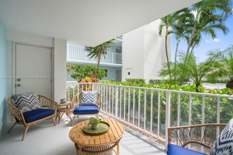 Condo in Lauderdale-by-the-Sea, Florida, 2 bedrooms  № 1924681 - photo 28