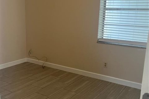 House in Orlando, Florida 3 bedrooms, 102.19 sq.m. № 1916882 - photo 16