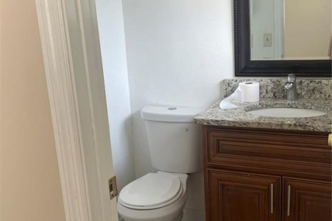 House in Orlando, Florida 3 bedrooms, 102.19 sq.m. № 1916882 - photo 18