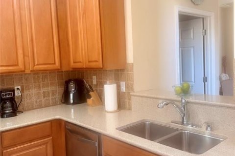 Adosado en venta en Mount Dora, Florida, 4 dormitorios, 190.64 m2 № 2127751 - foto 8
