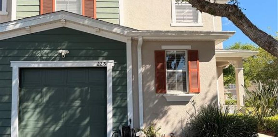 Adosado en Mount Dora, Florida 4 dormitorios, 190.64 m2 № 2127751