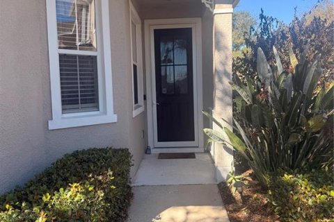 Adosado en venta en Mount Dora, Florida, 4 dormitorios, 190.64 m2 № 2127751 - foto 2