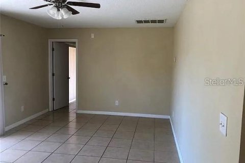 Villa ou maison à louer à Kissimmee, Floride: 3 chambres, 107.02 m2 № 2095392 - photo 5