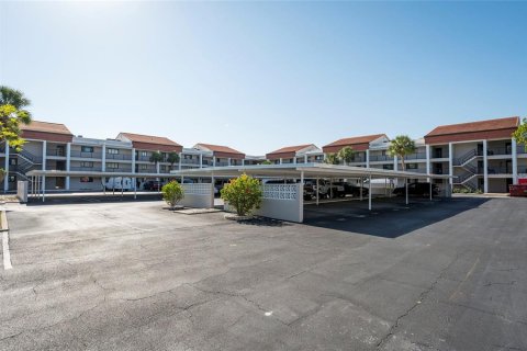 Condominio en venta en Clearwater, Florida, 2 dormitorios, 109.72 m2 № 1719230 - foto 1