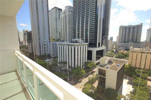 Condo in Miami, Florida, 1 bedroom  № 2033229 - photo 6