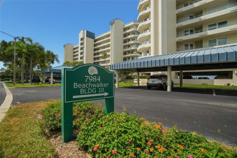 Condo in South Pasadena, Florida, 2 bedrooms № 2158030