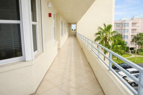 Condo in South Pasadena, Florida, 2 bedrooms  № 2158030 - photo 4