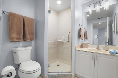 Condo in South Pasadena, Florida, 2 bedrooms  № 2158030 - photo 28