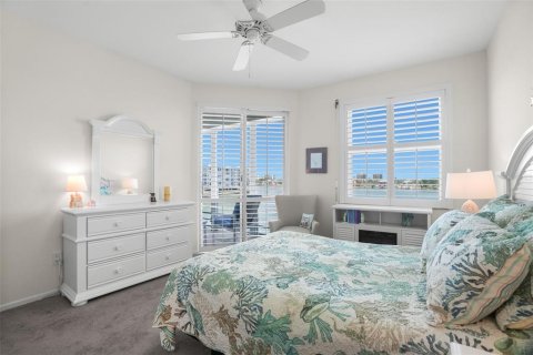 Condo in South Pasadena, Florida, 2 bedrooms  № 2158030 - photo 23