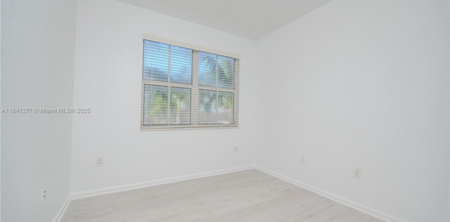 Appartement à Doral, Floride 3 chambres, 118.91 m2 № 1830343