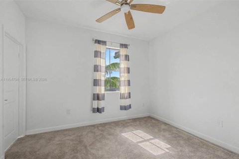 Touwnhouse à vendre à Homestead, Floride: 3 chambres, 123.37 m2 № 2018013 - photo 18