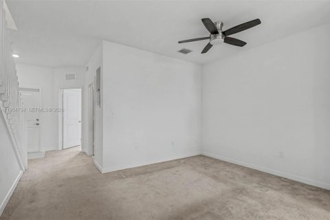 Touwnhouse à vendre à Homestead, Floride: 3 chambres, 123.37 m2 № 2018013 - photo 22